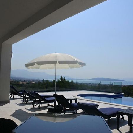 Villa Orao Kaštel Novi Kültér fotó