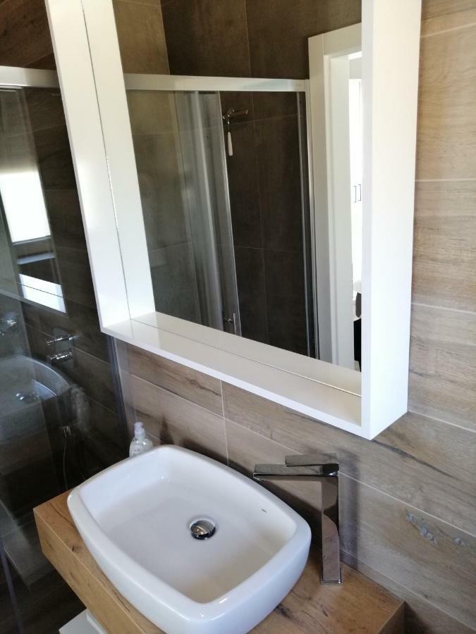 Villa Orao Kaštel Novi Kültér fotó