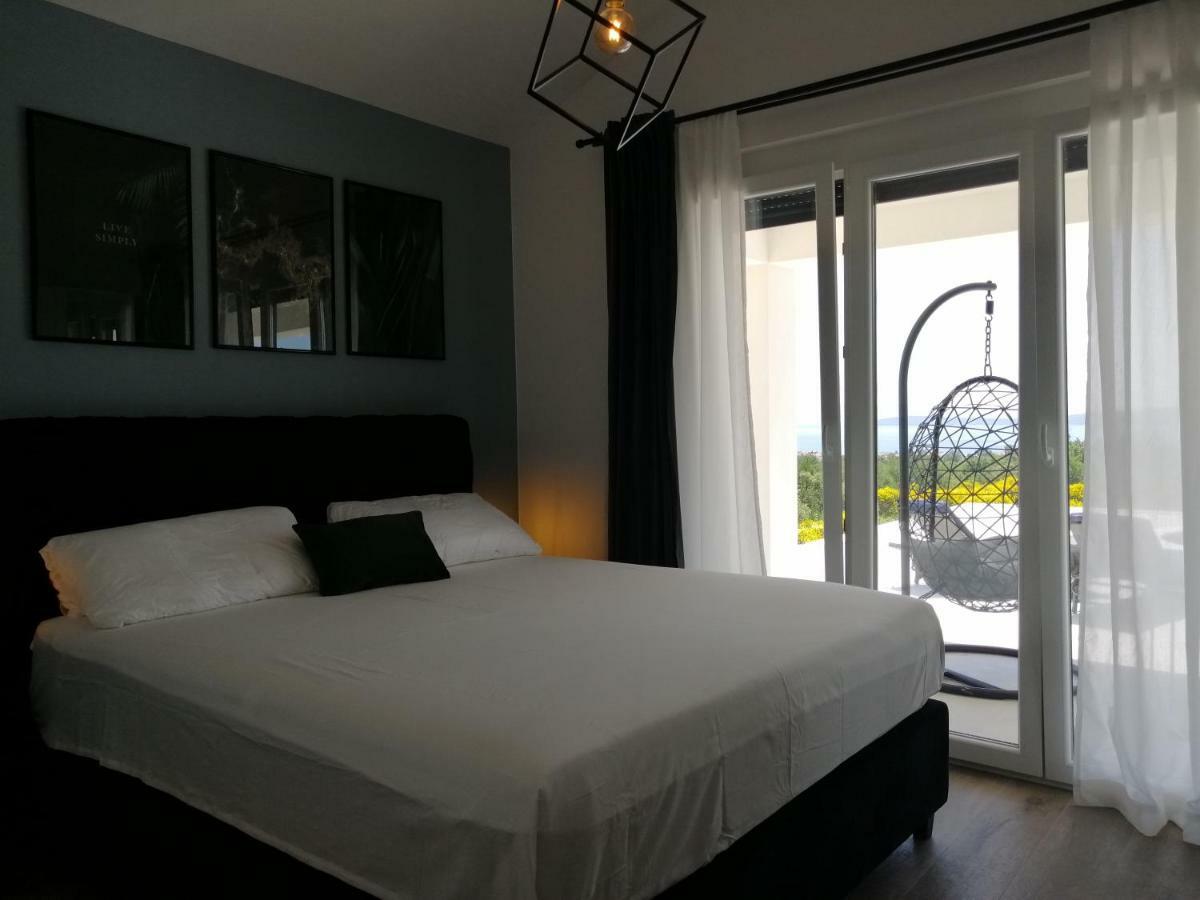 Villa Orao Kaštel Novi Kültér fotó