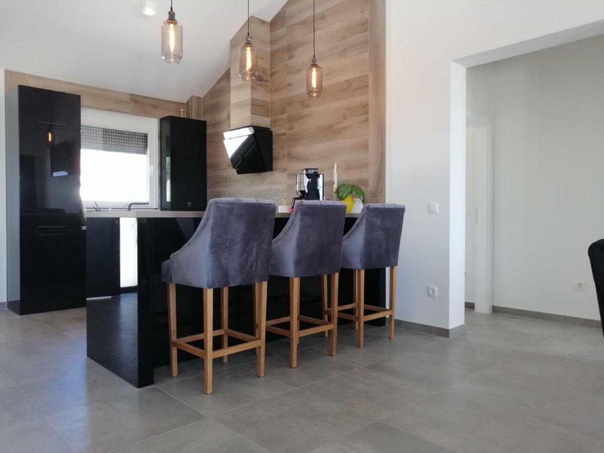 Villa Orao Kaštel Novi Kültér fotó
