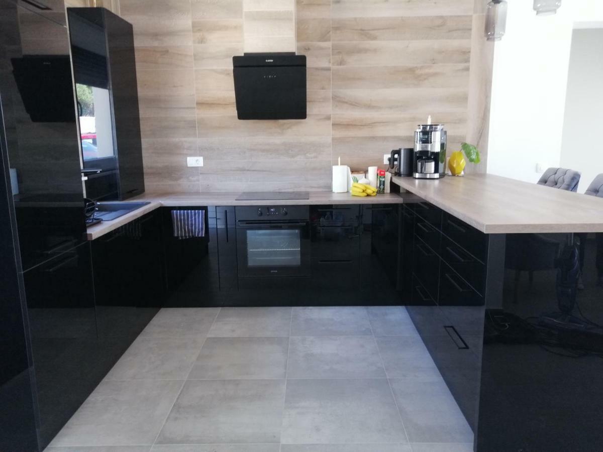 Villa Orao Kaštel Novi Kültér fotó