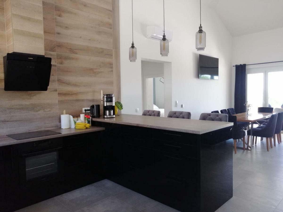 Villa Orao Kaštel Novi Kültér fotó