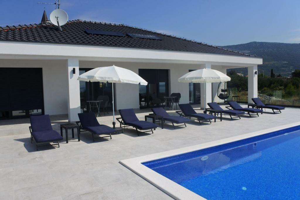 Villa Orao Kaštel Novi Kültér fotó